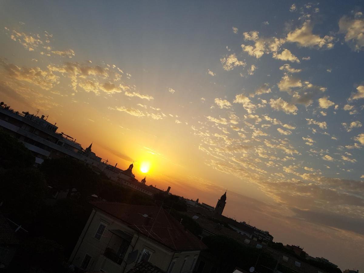 B&B Rooftop51 Rimini Buitenkant foto